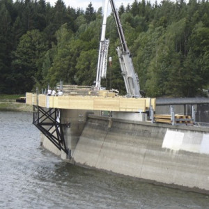 Fuß- und Radwegbrücke über die Staumauer Ottenstein